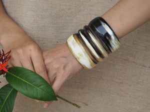 Joyería de moda Brazalete de cuerno de búfalo y buey Joyería hecha a mano Brazalete de cuerno de aspecto vintage Fabricante de artesanías hechas a mano antiguas - Product Image 4