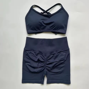 Ensemble de shorts de yoga pour femmes fabriqué en usine, best-seller, taille plus, uni, 2 pièces, taille élastique, respirant, séchage rapide - Product Image 4