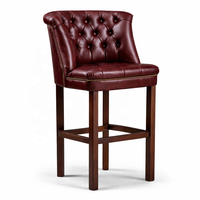 Tabouret de bar Chesterfield Farmhouse en cuir de buffle et structure en bois |   Durable, stable, écologique |   Vintage Marron Capitonnée |   Hôtel de luxe