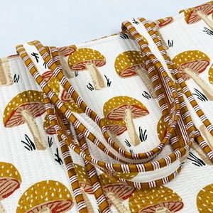 Charmant sac fourre-tout en coton écologique imprimé champignon jaune sac à main polyvalent à la mode pour toutes les occasions toile pour femmes - Product Image 4