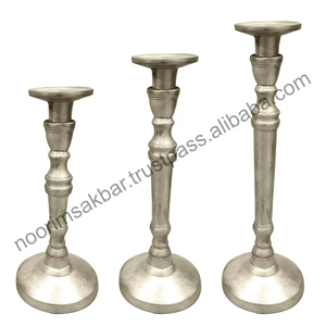 Bougeoir polyvalent fait à la main en aluminium de conception de zig-zag usage religieux à la maison laiton placage métal candélabre support en gros - Product Image 3