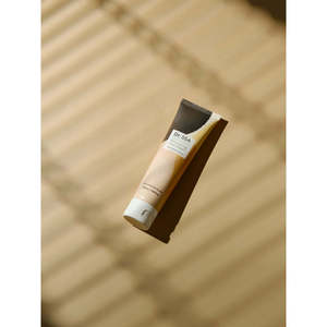 Crème nourrissante pour les pieds 100 ml infusée de boue et de minéraux de la Mer Morte – Produit de soin de la peau - Product Image 2