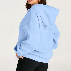Sweat à capuche tricoté pour femme, style streetwear décontracté et tendance, respirant, écologique, coupe épaules tombantes, avec capuche doublée, pour l'hiver et l'automne, avec badge - Product Image 2