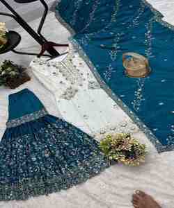 Fantaisie Chinon broderie séquence travail haut Sharara Dupatta prix le plus bas vêtements de fête en gros vêtement ethnique vêtements pakistanais - Product Image 3