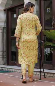 Kurtis indien pour femmes, ensemble de 2 pièces, imprimé, manches trois quarts, longue kurti tendance - Product Image 3