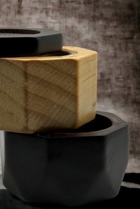 Quemador de Incienso Moderno de Madera con Soporte Negro Resistente al Calor, Diseño Minimalista, Quemador de Oud y Bakhoor, Decoración para el Hogar, Regalo Hecho a Mano de Primera Calidad - Product Image 5