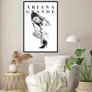Póster de Ariana Grande para decoración del hogar y uso en el dormitorio - Product Image 4