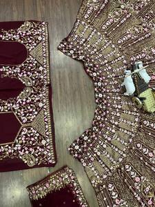 Vente chaude Bollywood Style femmes Lehenga Choli indien pakistanais vêtements pour la fête de mariage porter disponible prix de gros - Product Image 4