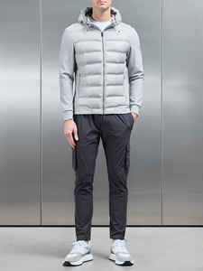 เสื้อแจ็กเก็ตบอมเบอร์สำหรับผู้ชายผ้าโพลีเอสเตอร์/ ผ้าฝ้ายระบายอากาศได้ดีมา2025ออกแบบได้ตามต้องการสำหรับฤดูใบไม้ผลิ - Product Image 4