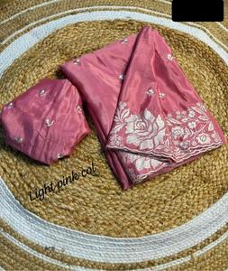 Sari en mousseline de soie pure chinon le plus attrayant pour les fêtes indiennes avec un beau sari de travail de broderie Zari avec un sari au prix le plus bas - Product Image 1