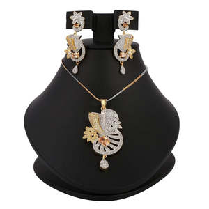 Conjunto de Joyería con Diamantes Americanos - Color Durazno - Product Image 1
