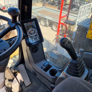 รถตักล้อยางดีเซล Hidromek HMK 150 WR-H4 พร้อมมอเตอร์และเครื่องยนต์ประสิทธิภาพสูง - Product Image 3
