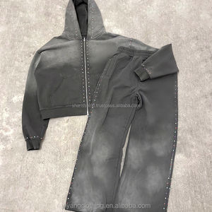 Survêtements personnalisés pour pantalons Sweat Stack Survêtement avec lavage à l'acide Sweat à capuche zippé en strass et pantalon de survêtement évasé Ensemble survêtement de haute qualité - Product Image 1