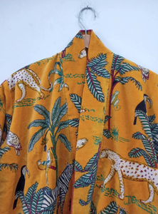 Robe de chambre de mariée d'hiver en velours jaune de luxe avec décoration respirante Boho veste Kimono courte taille libre Robe de maison unisexe - Product Image 6