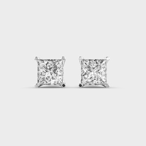 Boucles d'oreilles clous en argent sterling 925 massif rhodié avec diamant de laboratoire taille princesse certifié IGI, idéales pour cadeau de fête - Product Image 1