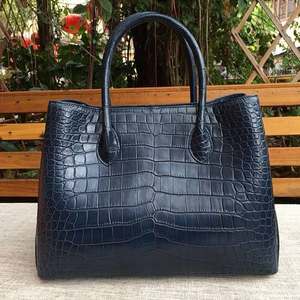 Bolso de Mano Tipo Tote de PU con Patrón de Cocodrilo Negro, Bolso de Hombro con Cremallera, Gran Capacidad, Bolso de Moda para Viajes Diarios - Product Image 4