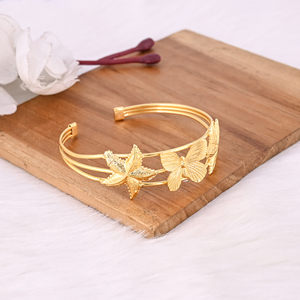 Bracelets en laiton plaqué or personnalisés, bijoux en laiton tendance, bracelets faits à la main, bijoux modernes, bracelet personnalisé pour femmes - Product Image 2