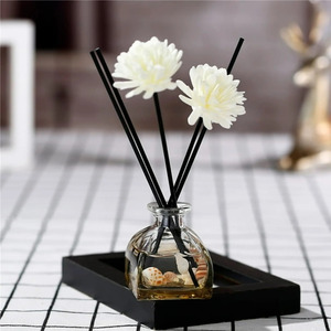 เครื่องกระจายกลิ่นหอมพร้อมก้านดอกไม้ - คละสี - Product Image 4