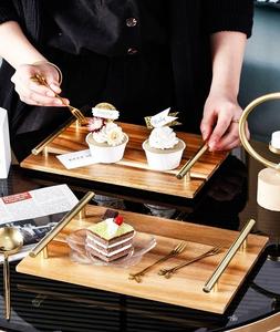 Plateau de service en bois sur mesure pour hôtel et restaurant avec poignée en acier pour un usage domestique ou en cuisine Fabriqué en bois d'acacia - Product Image 5