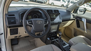 Seminuevo Clean Toyo_ta Land Cru-iser PRADO T X.L 2,7 P 2022 - Product Image 2