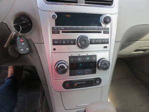 Auto Usado de Calidad a Precio Accesible, Chevrolet Malibu Híbrido 2010, Volante a la Izquierda - Product Image 4