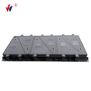 Couverture de regard de canalisation en fonte JRC14 carrée OEM ODM personnalisée, <span class=keywords><strong>peinture</strong></span> bitumineuse noire, D400 EN125, sécurité routière, double triangle, télécommunications - Product Image 3