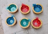 Lampes à huile en argile multicolores faites à la main par Tribal Culture pour le festival Diwali, design minimaliste en tailles de 2 à 4 pouces, articles de décoration pour la maison