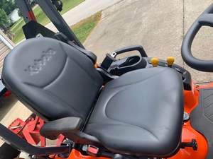 Tracteur de jardin pas cher 30 ch BX23806 avec chargeur avant et arrière - Product Image 6