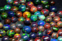 Fournisseur d'opale de confiance Cabochon d'opale noire de haute qualité Lot de pierre polie en diamant naturel pour la fabrication de bijoux Multi Fire