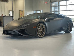 Lamborghini Huracán de 2022 Usado en Perfectas Condiciones - Product Image 2