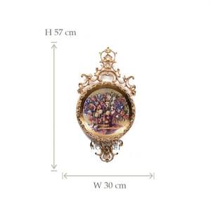 Cadre mural rond orné de laiton antique avec des œuvres florales en porcelaine décoration vintage en laiton vieilli à la main design de maison de luxe - Product Image 5