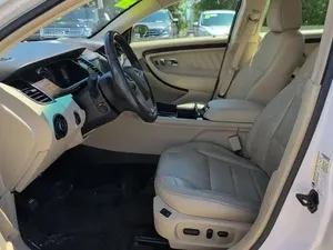 Ford Taurus Limitée 2018 - Product Image 2