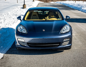 Asequible para Conducir |   CONDUCCIÓN IZQUIERDA |   Volante a la derecha |   Porsche Panamera 4S 2010 - Product Image 2