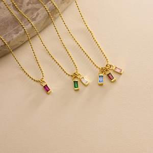 Collier personnalisé multi-pierres de naissance en forme de baguette, bijoux de famille, argent sterling 925 plaqué or 14 carats - Product Image 1