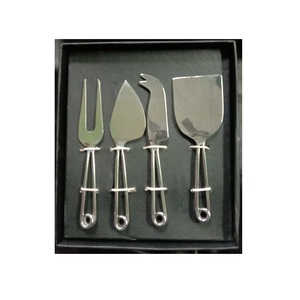 Ensemble de 4 couteaux à fromage en acier inoxydable au design unique avec vernis fait à la main pour restaurant et article de cadeau de mariage - Product Image 1