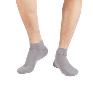 Custom OEM Sports Socks Non-Slip Breathable Anti-Bacterial 100% Polyester Knee-Length Wholesale - Product Image 6