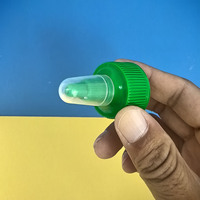 Bouchons à pointe Yorker en plastique jaune, rouge et vert de 28mm avec couvercles torsadés à gros trous pour bouteilles d'encre en gel pour sauces