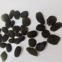 Pierre brute de moldavite de qualité supérieure, naturelle, de Tchèque, pierre de météorite verte, cristaux de moldavite, pierre précieuse verte, artisanat