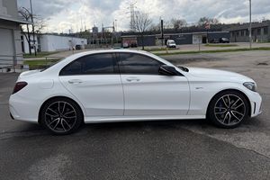 Elegante Sedán Mer-ce-des-AMG C43 2019 - Product Image 4