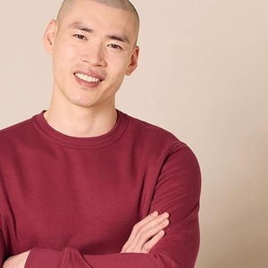 Sweat-shirt à demi-fermeture éclair pour hommes de qualité supérieure doux, durable et parfait pour les tenues décontractées et athlétiques - Product Image 4