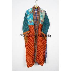 Kimono Elegante de Seda Reciclada Vintage, Estilo Sari Indio, para Uso Diario, Nocturno, Regalo para Ella, Ropa de Dormir, para Damas de Honor, o como Pareo de Playa - Product Image 4