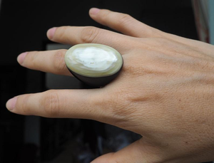 Bague en corne de boeuf de buffle naturelle et écologique Bijoux de mode pour filles et femmes Accessoire de collier confortable et élégant - Product Image 2