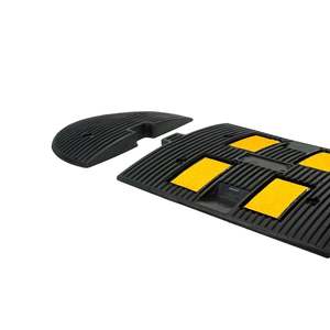 Ensemble de 4 sillons de réduction de vitesse en caoutchouc et de bosses routières de 6 mètres avec revêtement en PVC, en acier et plastique pour la sécurité routière - Product Image 1