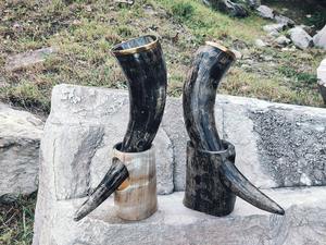 Authentique Fait Main 100% Haute Qualité Poli Style Viking Vin Boire Animal Ornement Corne Stand Décoration Artisanat Naturel - Product Image 2