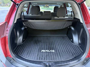 2013 T * oyota RAV4 XLE d'occasion - Product Image 4