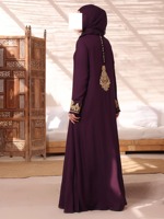 Yeni Tasarım Tesettür Kapalı Abaya Müslüman Elbisesi Kışlık Düz Renk Kemerli Cepli Dubai Kadınlar İçin Nefes Alabilen Türk Polyester Anti-Statik