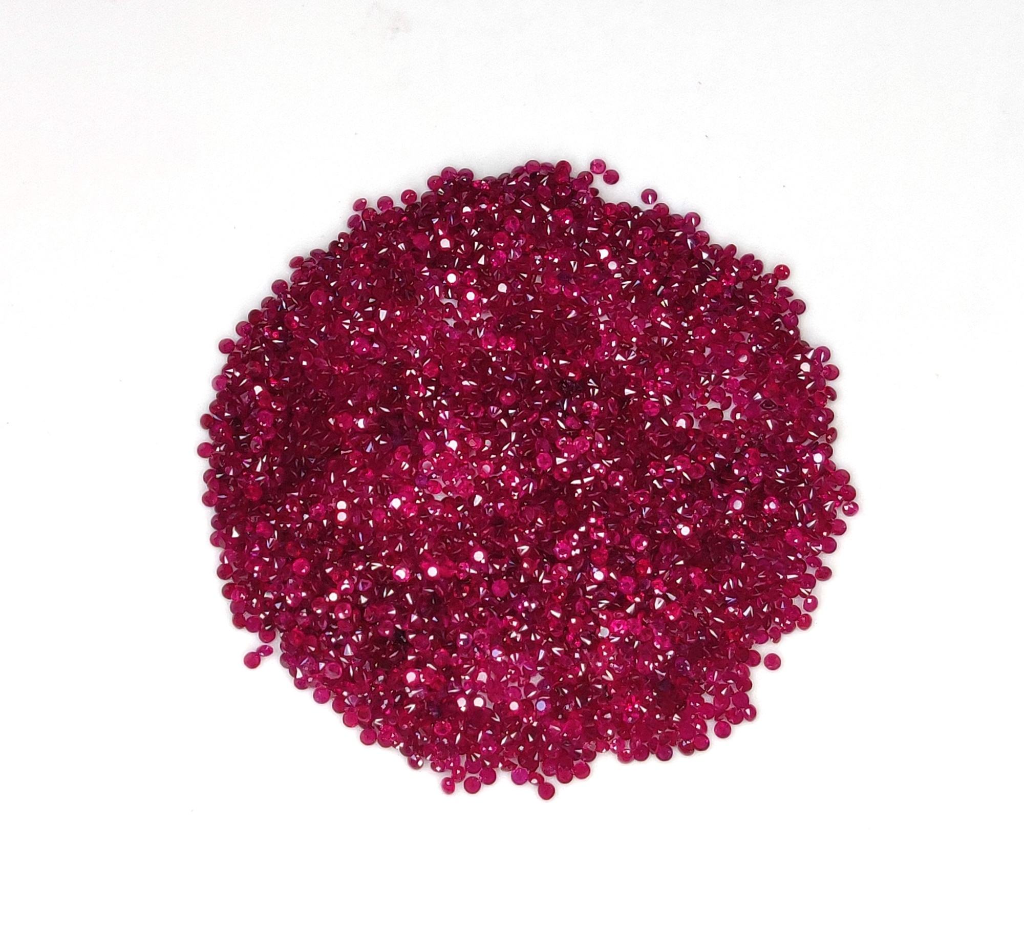 สีแดงชมพู