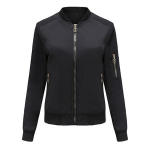 Dernier modèle de veste pour femme de style universitaire sportif avec col montant, fermeture éclair latérale, poches, logo personnalisé imprimé, satin imperméable - Product Image 1