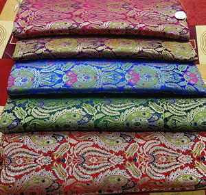 Tissu damassé multicolores de créateur - Product Image 2