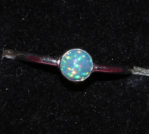 Bague en opale éthiopienne, argent sterling 925, bijoux faits à la main, cadeau pour elle - Product Image 1